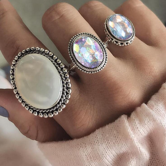 Ladies' alloy ring set with precious stones