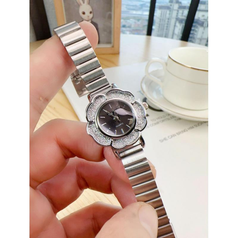 Women'S Small Gold Watch Retro Rhinestone-Embellished-Set Medieval Temperament Dial Niche High-End