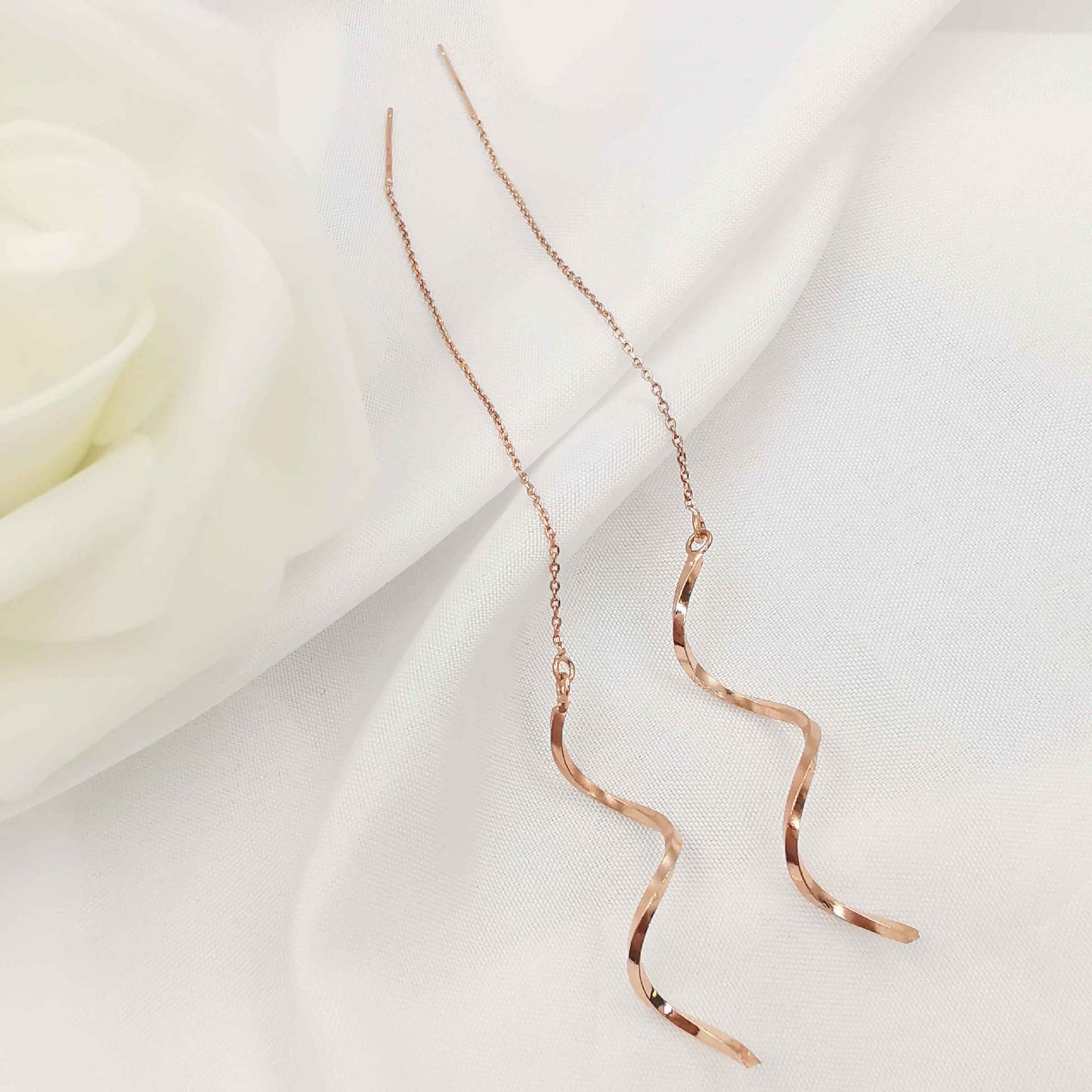 Elegant Long Wavy Ear Threads Women