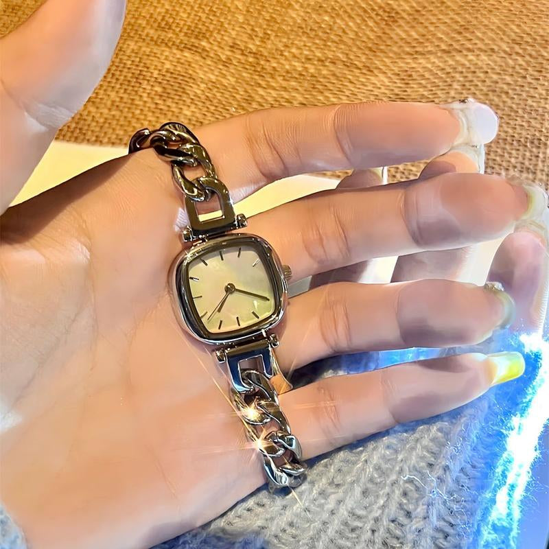 New Small Dial Watch for Women, with a Niche and High-End Feel. Chain Style Fashionable and Casual Personalized Quartz Watch for the Workplace, Suitable for Daily Matching and Fashionable Gifts
