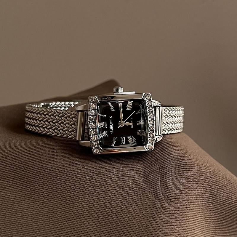 New Square Candy Diamond Edged Square Watch for Women, Niche, Light Luxury, High-End Design, Versatile Watch for Women, Suitable for Daily Matching, Fashionable Gift