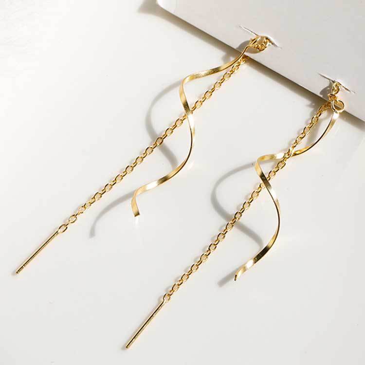 Elegant Long Wavy Ear Threads Women